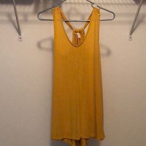 Mustard yellow top